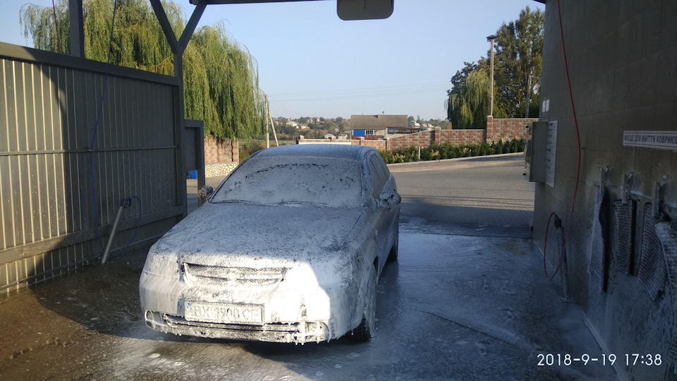 Один день із життя автомобіля, якого люблять 3