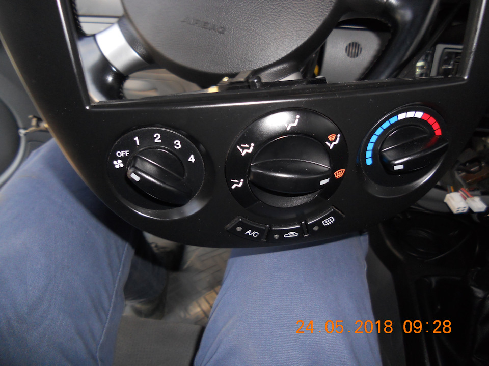 Пропайка контактів блоку клімат-контролю Chevrolet Lacetti 4