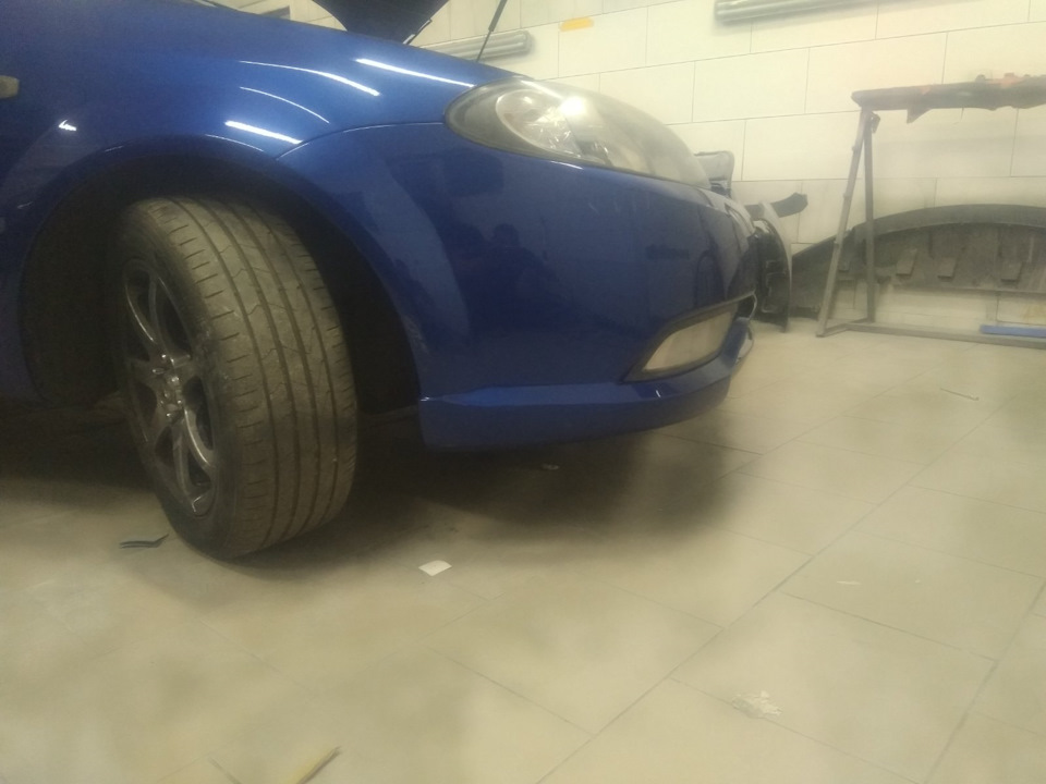 Передня губа Lacetti Sport на бампер Gentra 5