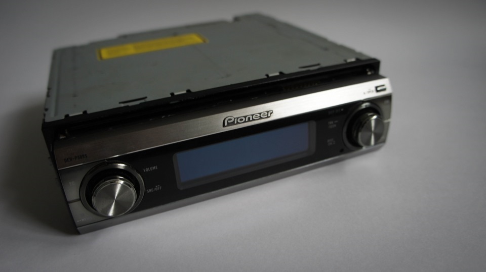 Музика починається з голови.Pioneer DEH-88RS 2