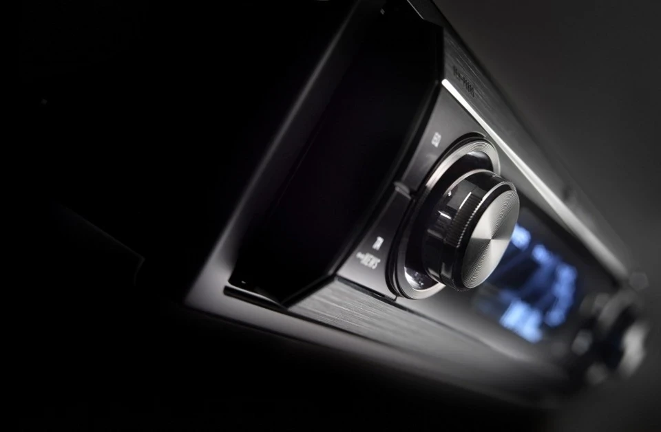 Музика починається з голови.Pioneer DEH-88RS