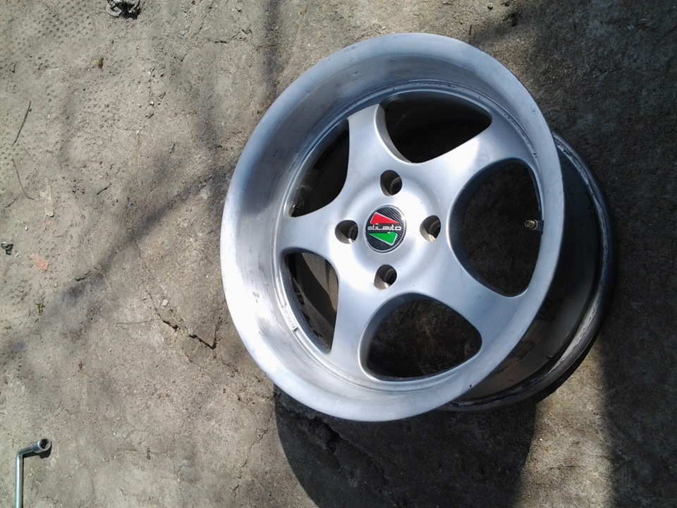 Здійснилося, Borbet T r16 4x114.3 7.5j 9j Різноширокі 2