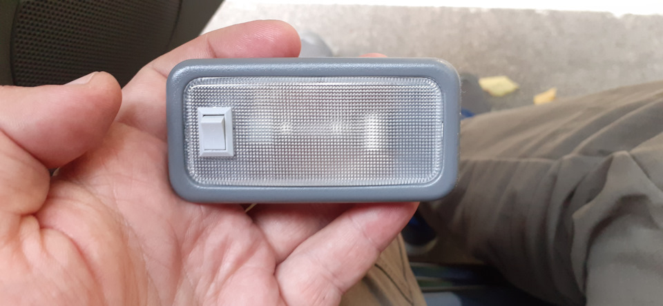 Початок LED-іфікації салону))) Плафон освітлення багажника. Part 1 3