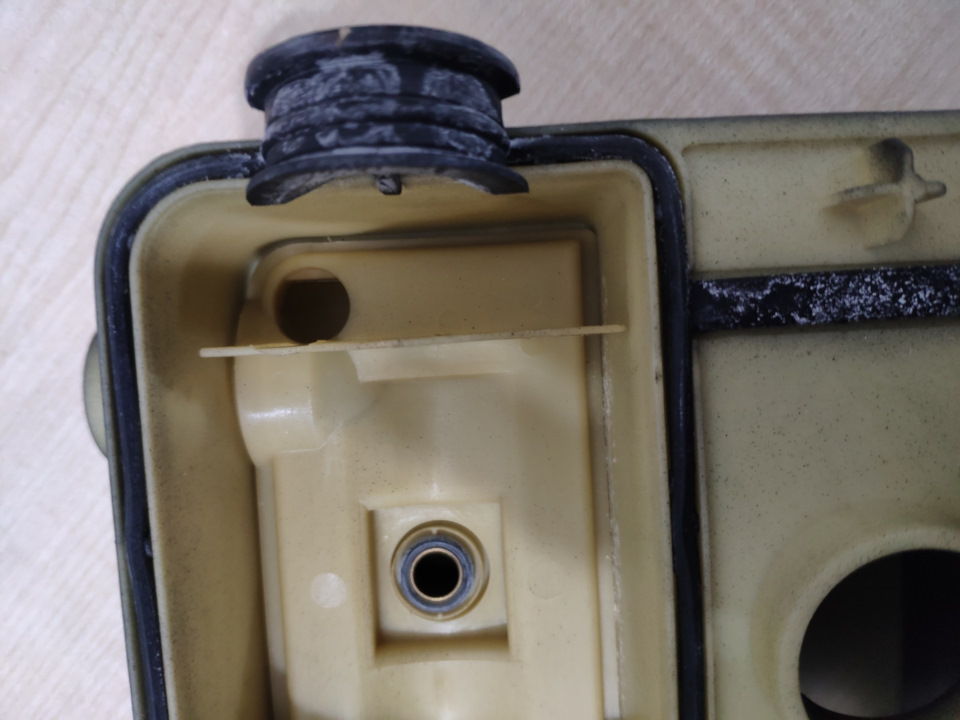 Кришка клапанів Лачетті T18SED GM 92062396 5