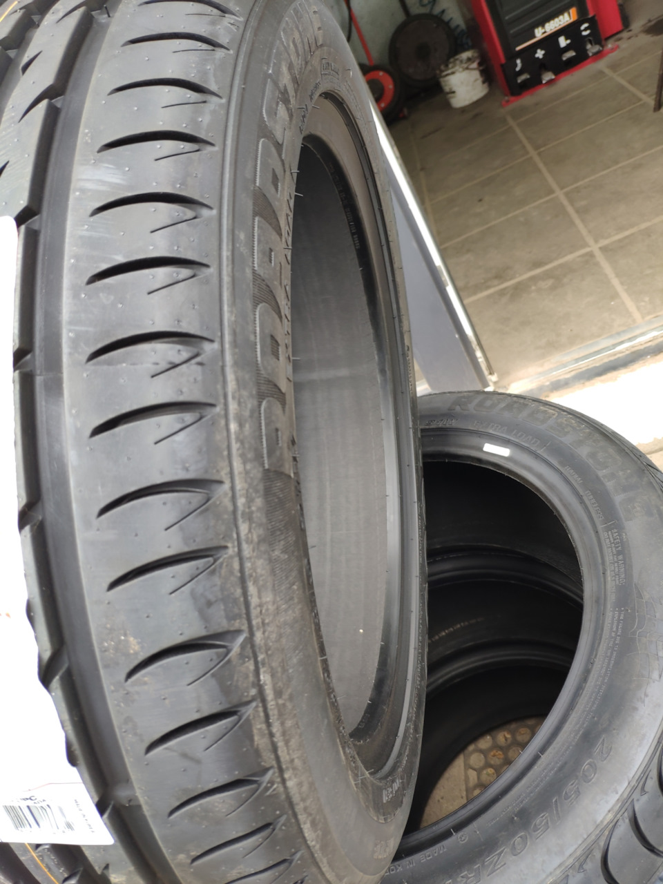 Нові літні шини R16 205/50 Roadstone N8000 3