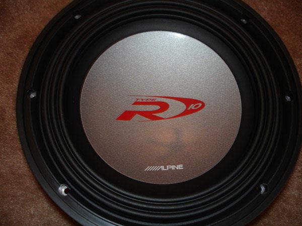 Оновочка по сабвуферу Alpine SWR 1022D 1