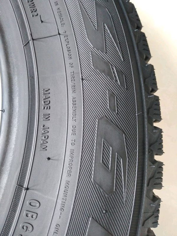 Зміна зимової гуми з Bridgestone Blizzak VRX на Toyo Observe GSi-6 3