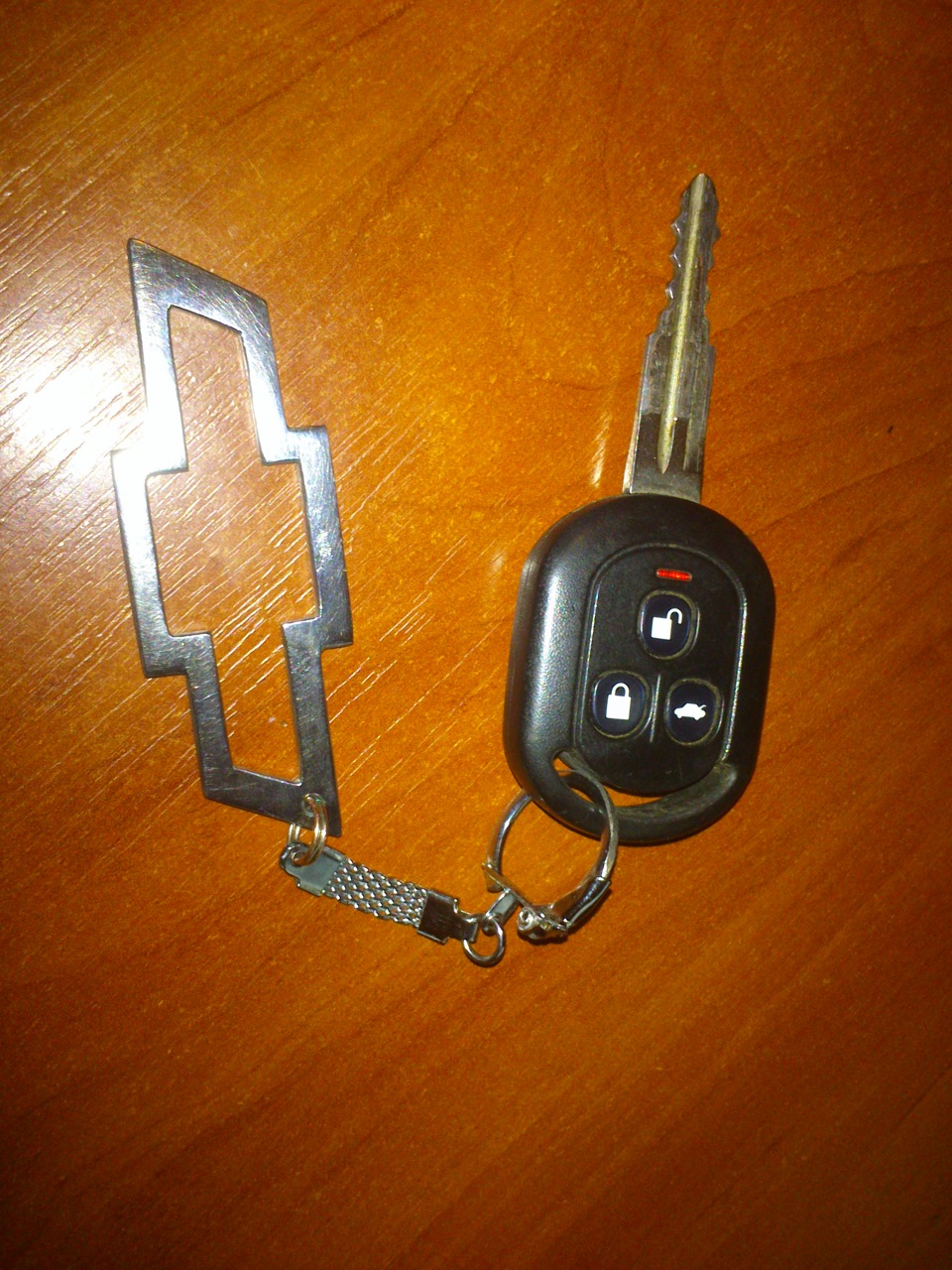 Брелок своїми руками Chevrolet 4
