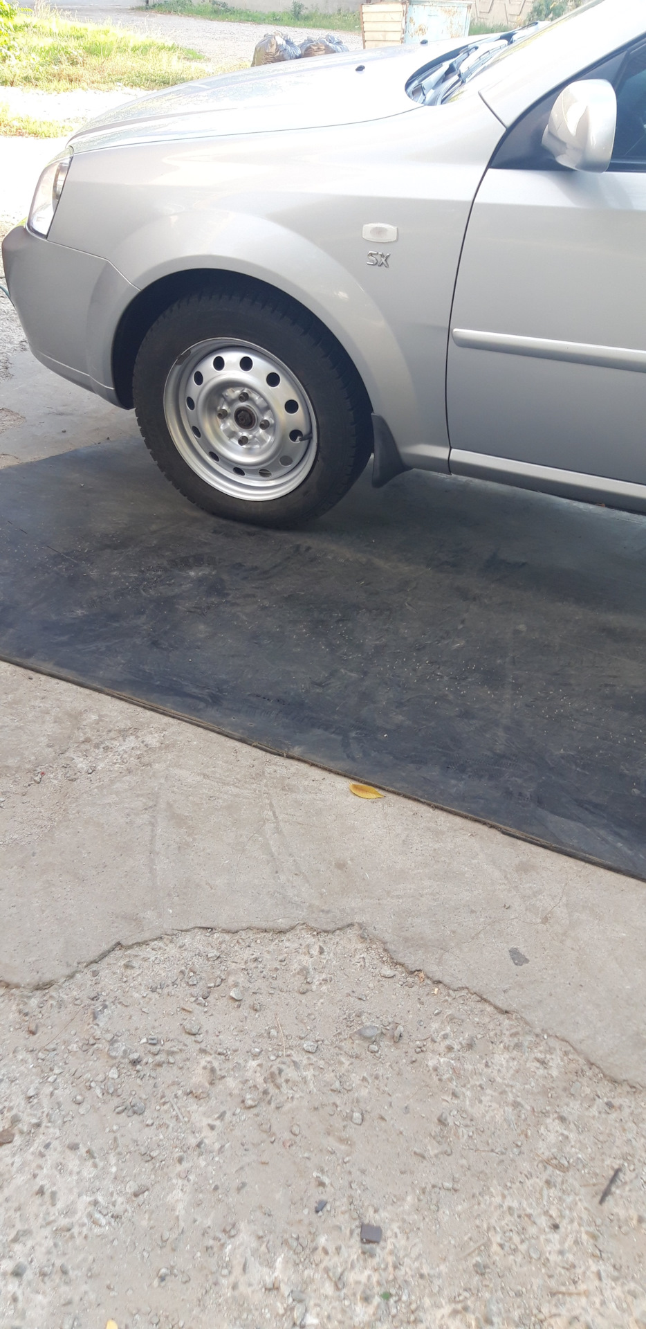 Перевзувся, стару гуму на нові диски 2
