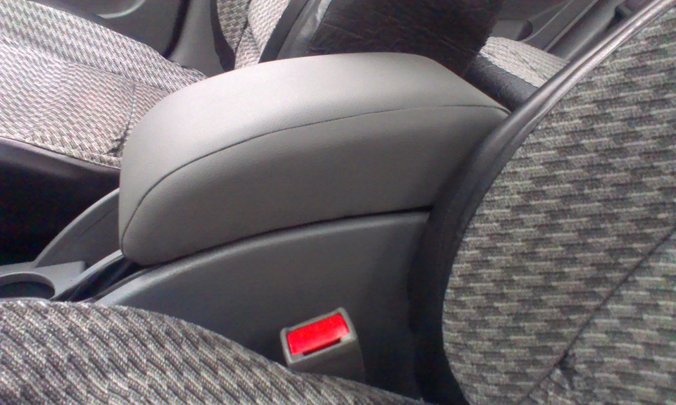 Підлокітник Chevrolet Lacetti 4