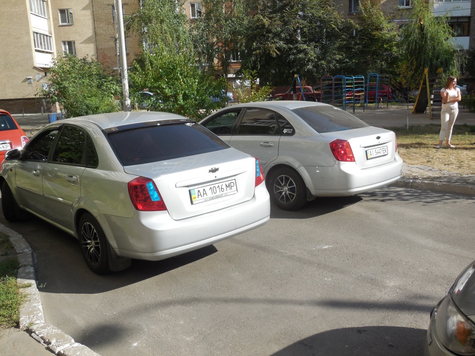 Знайди 10 відмінностей або Зустріч свого улюбленого лачу 4