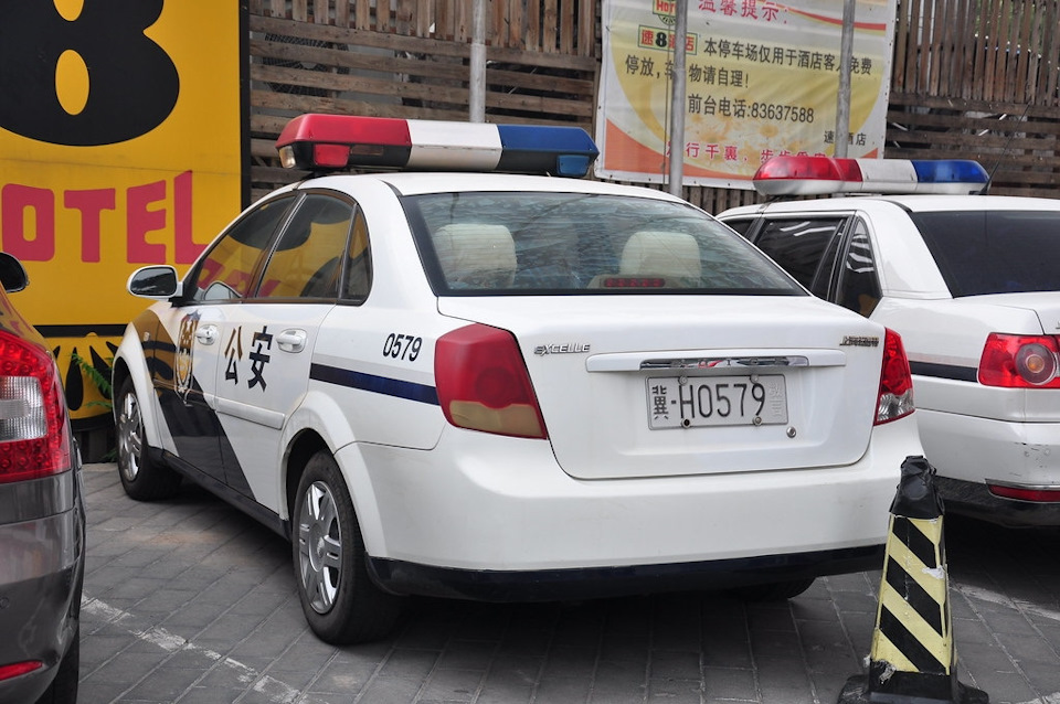 Автомобіль Chevrolet Lacetti на службі 5