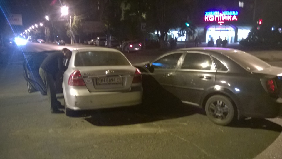 Дтп вул. Малинівського кут вул. Гайдара 19.09.2014 23:00! 2