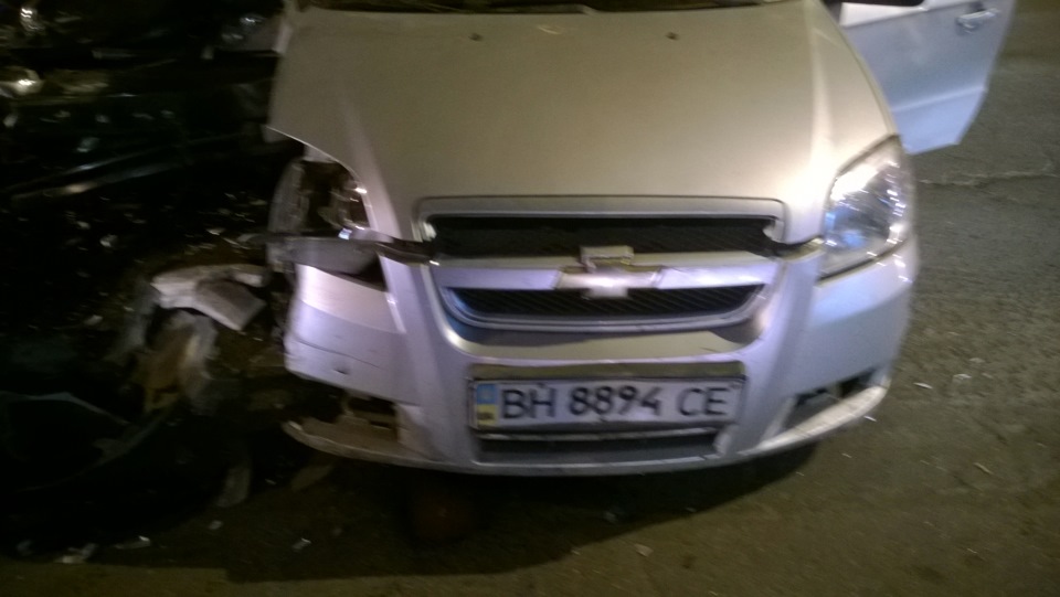 Дтп вул. Малинівського кут вул. Гайдара 19.09.2014 23:00! 4