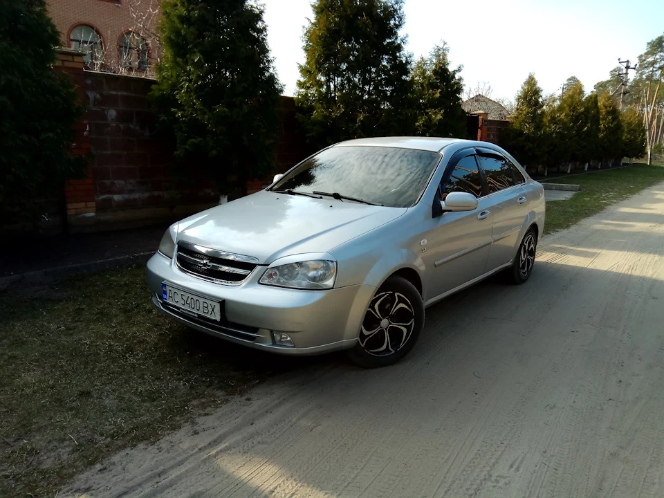 Дріснув рідний радіатор охолодження