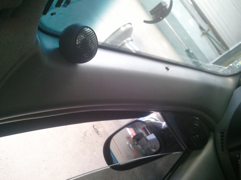 Обтягування Алькантарою всього сірого)) 1
