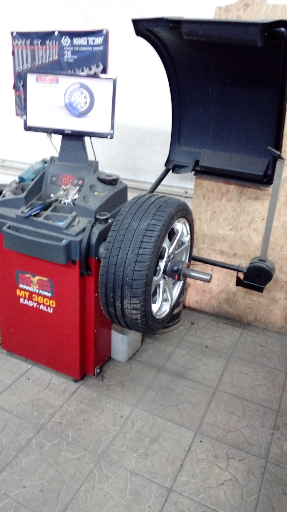 /// може іменний її мені не вистачає MICHELIN PILOT SPORT 3 215/45 R16 90V XL AO 1