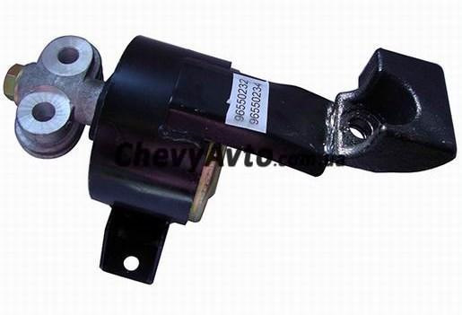 Заміна лівої подушки на Chevrolet Lacetti 1.8 SED 1