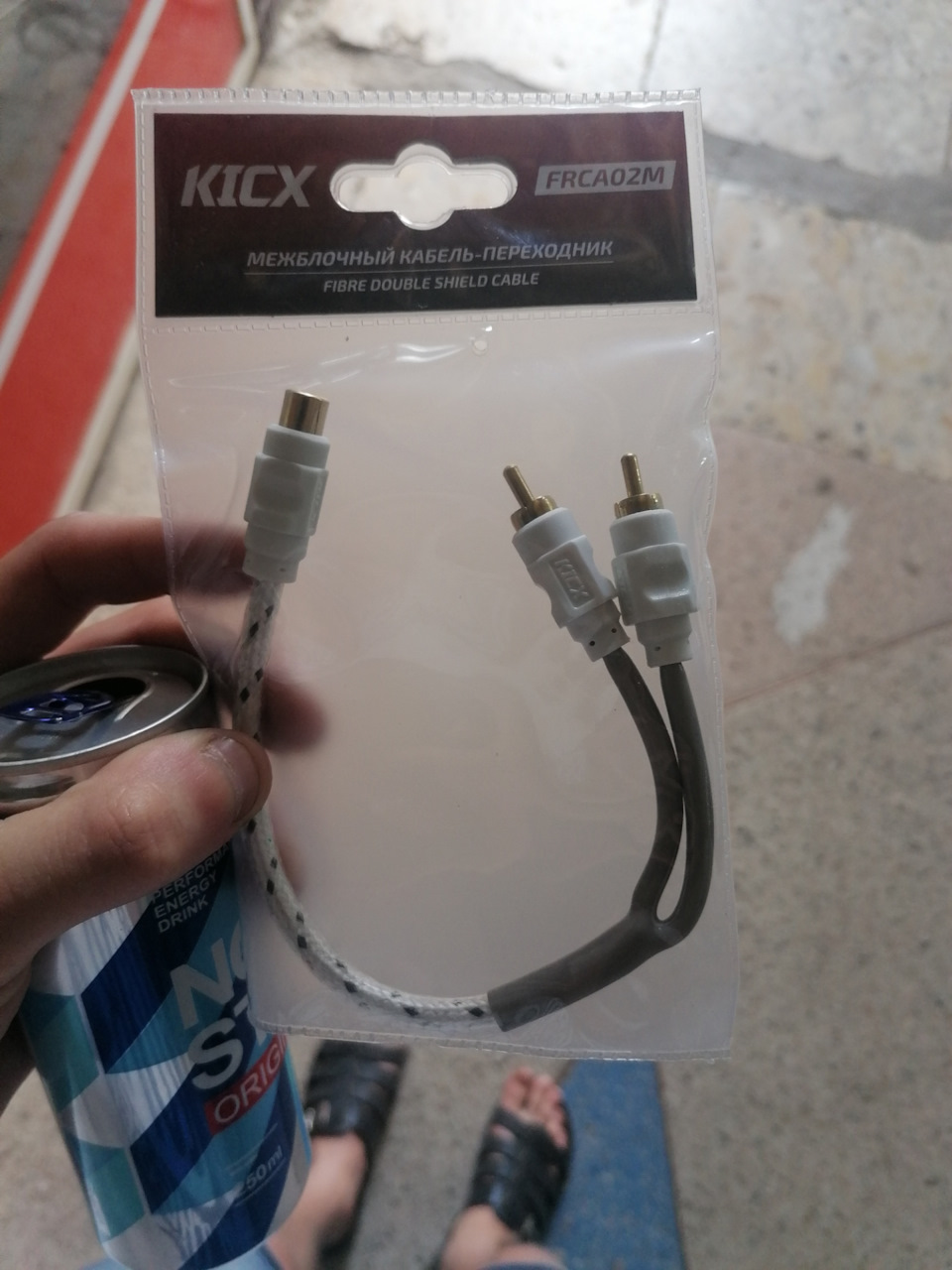 Установка сабвуфера, початок звуку 😬 клеми акб, підсвічування блоку 2