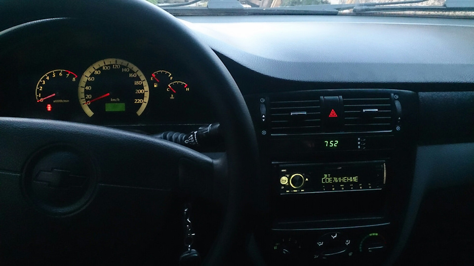Процесорна магнітола Pioneer MVH s510 BT 3