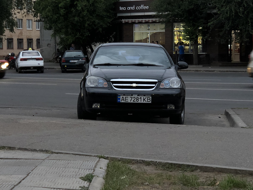Маски фар у чорний матовий. 1