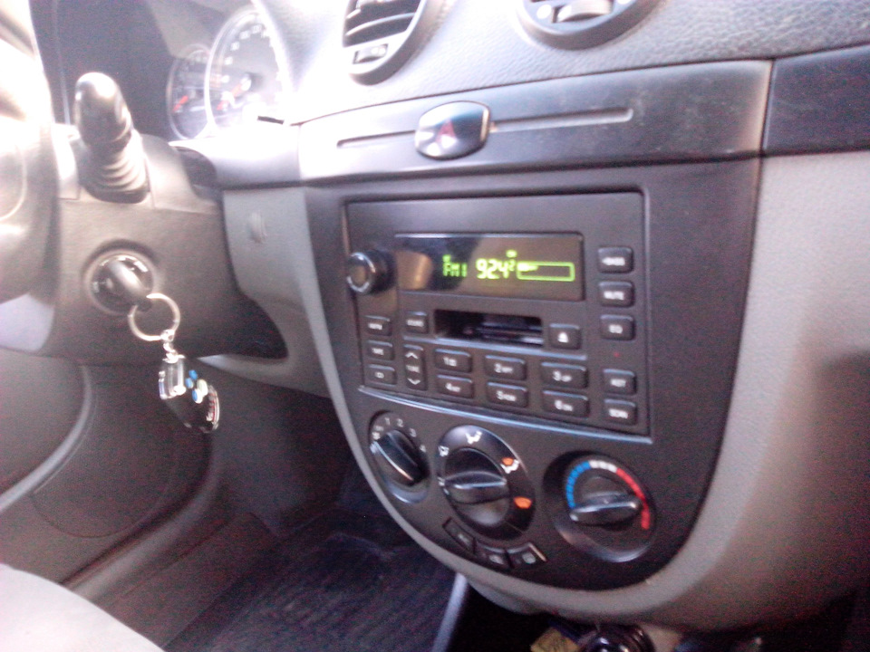 AUX в Chevrolet Lacetti 2