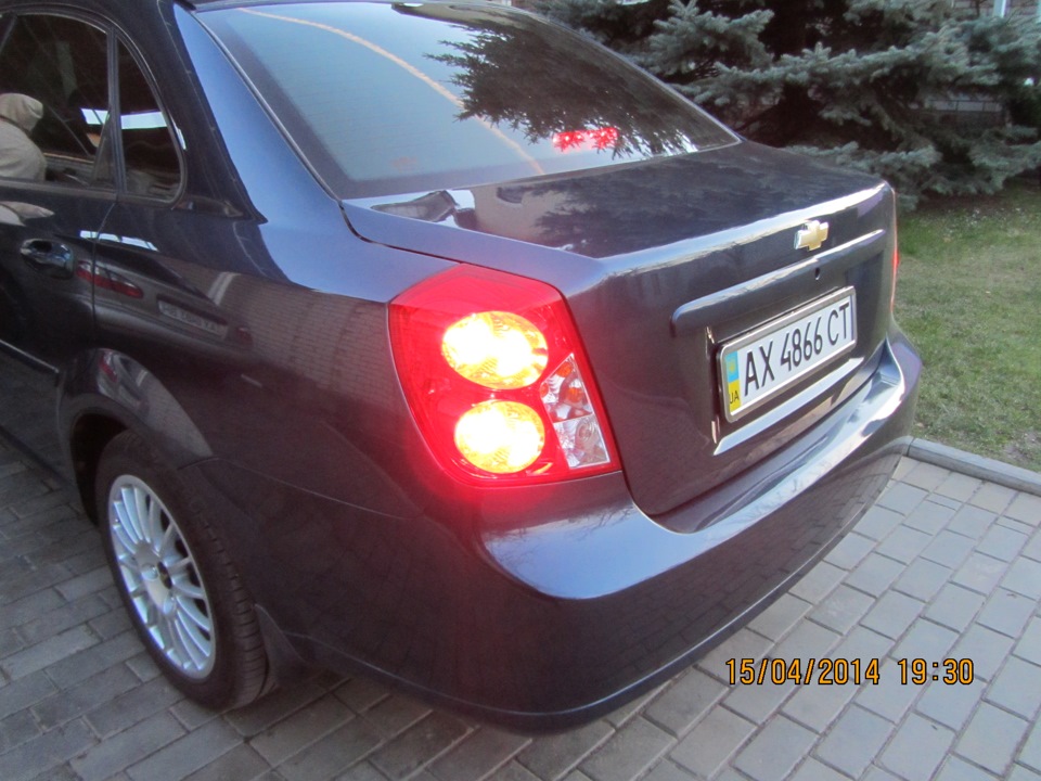 Задні ліхтарі від Chevrolet OPTRA 5