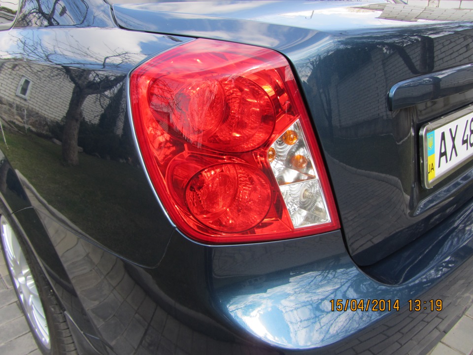 Задні ліхтарі від Chevrolet OPTRA 1