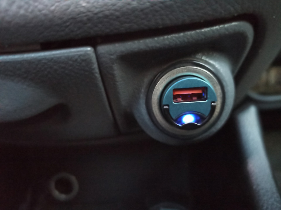 Заряджання Baseus 4