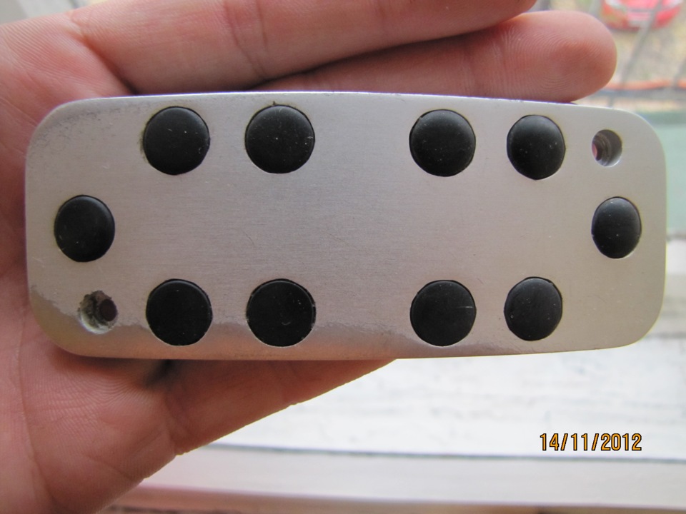 Заводські накладки на педалі 4