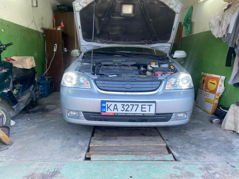 Запис № 6. Заміна ламп габаритів на Narva T10 LED 0.6 W (W5W) White 6000 K 4