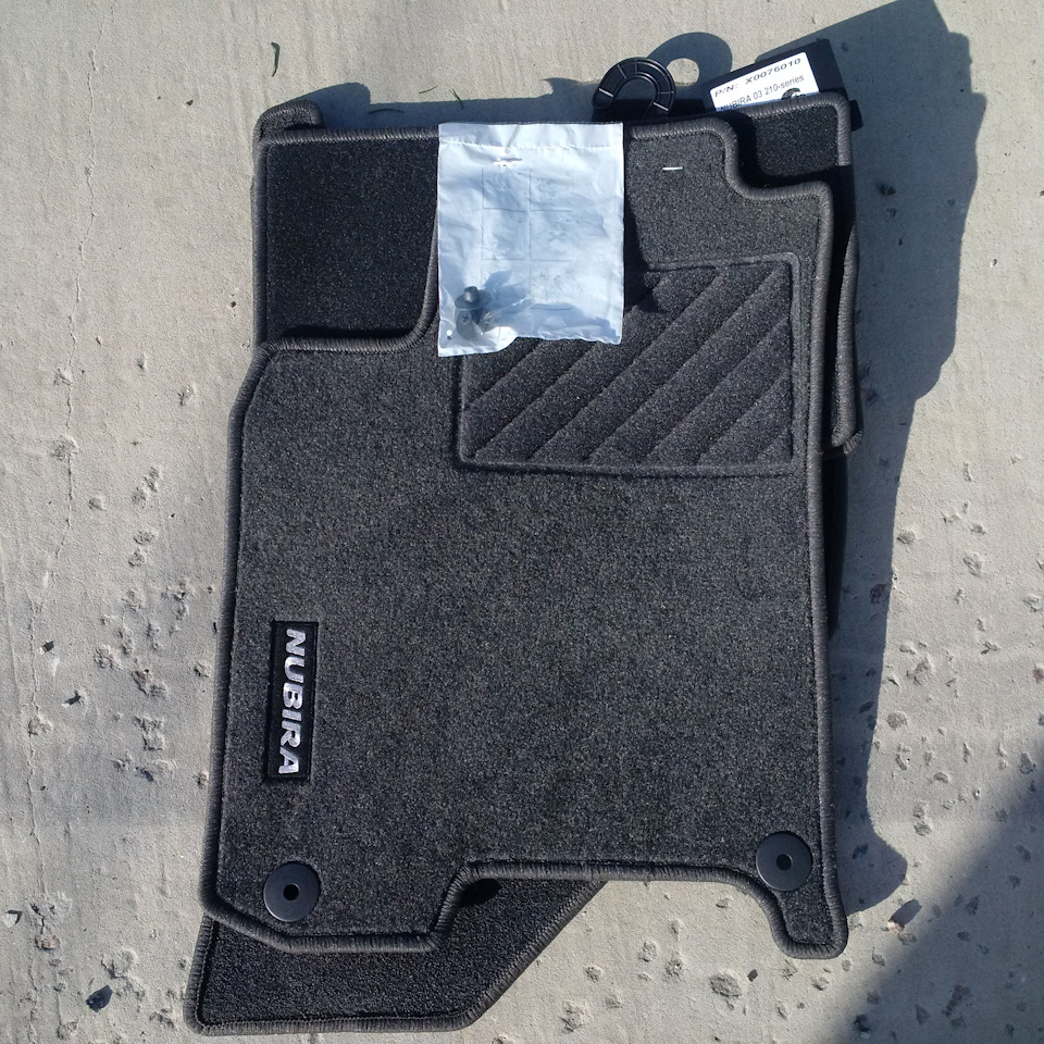 Оригінальні килими Chevrolet Nubira GM X0076010 1