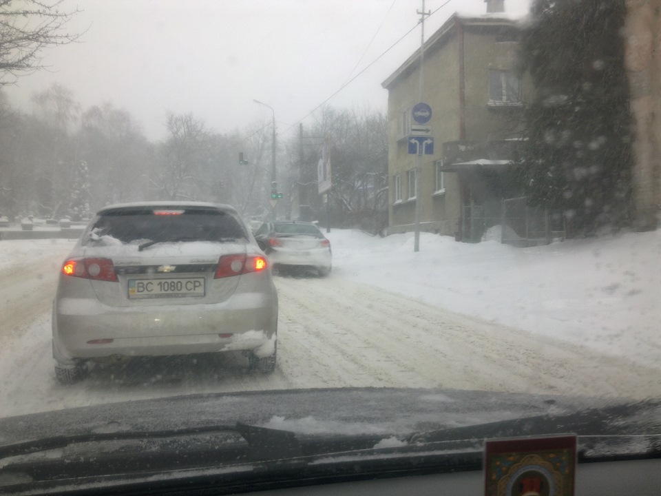 У Львові сніг... 1