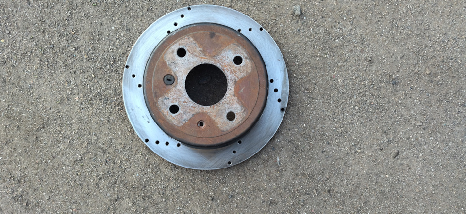 Перфорація гальмівних дисків або хочу бути Brembo ) 1