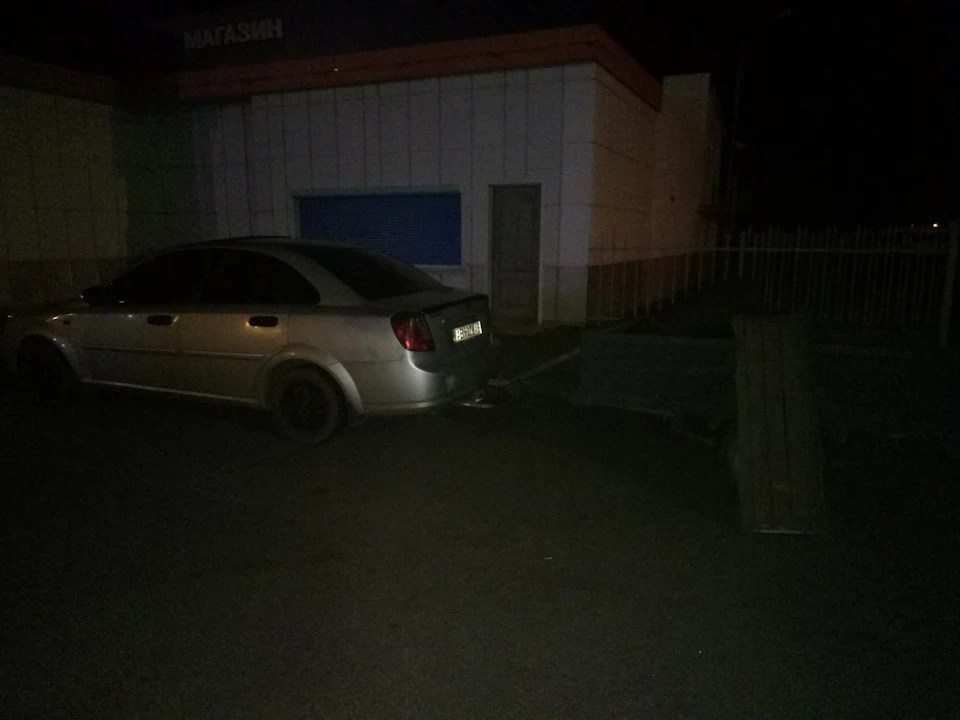 Виїзд швидкої допомоги з шинами для тягача