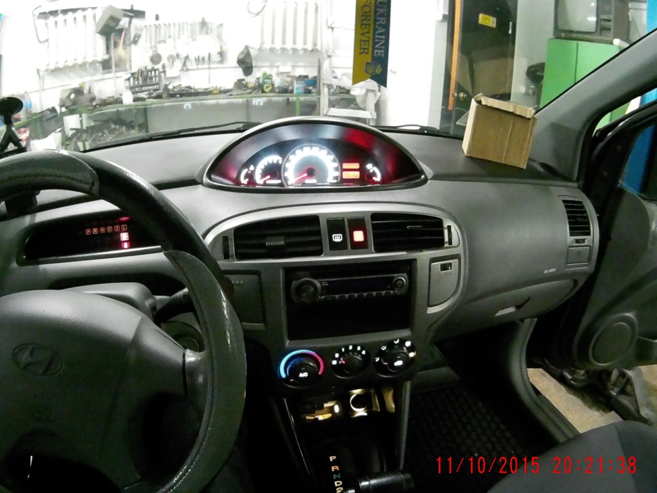 Пересвіт салону Hyundai Matrix 2