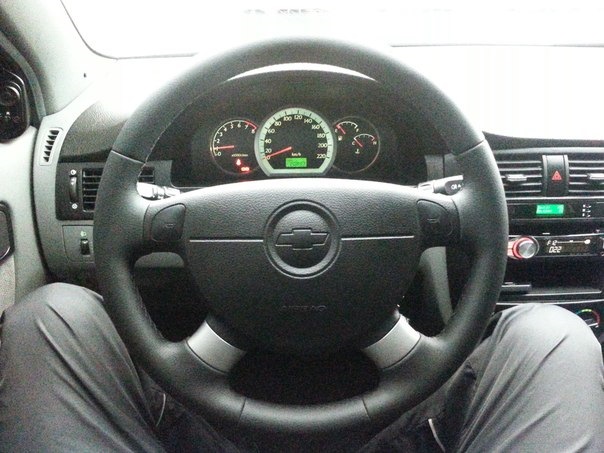 Руль і рукоятка КПП у німецьку шкіру 1