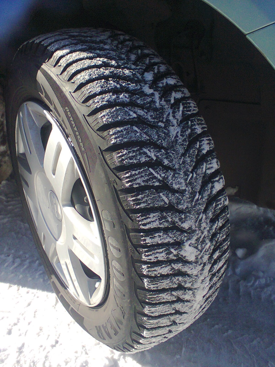 Зимова гума Goodyear Ultra Grip 8 185/65 R14 3