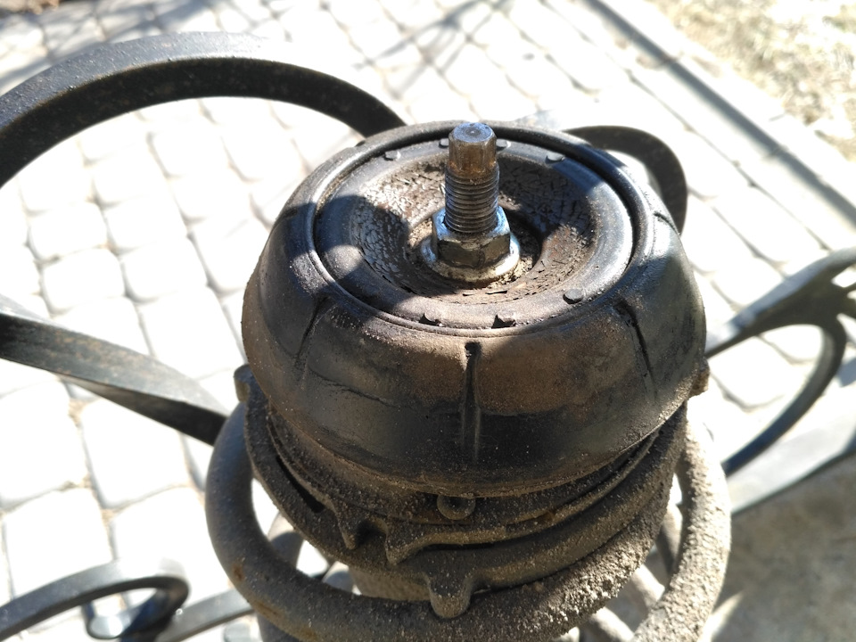 Комплект опор Opel Vectra B від Lemferder в брухт. 2