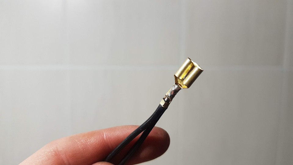 Додав парочку USB і замінив задні колодки. 5