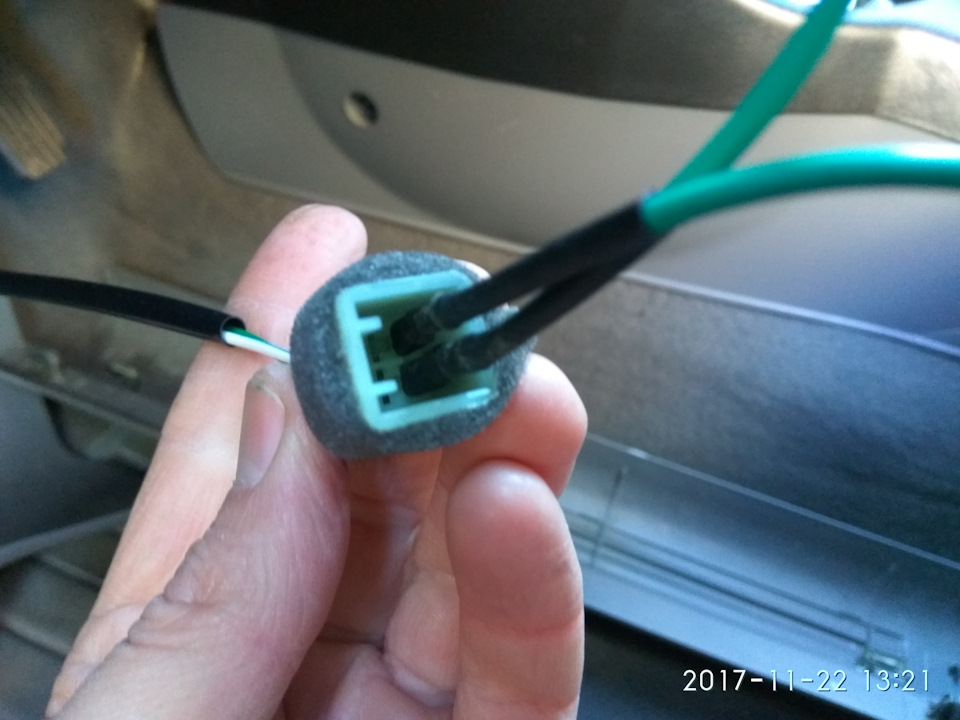 Штатне підсвічування замку запалювання. Або трохи платини 😉 3