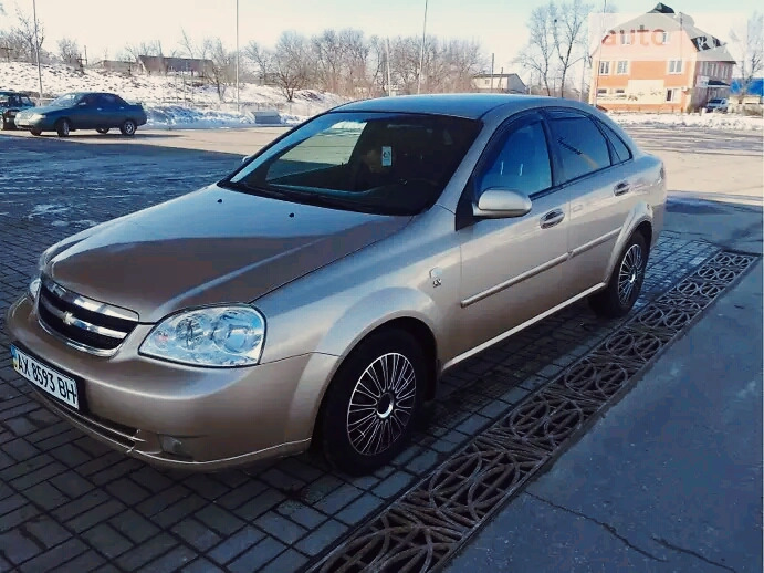 І знову улюблений Lacetti 1