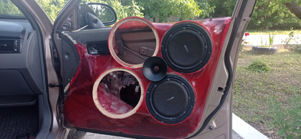 Car Emotion 2021 Лазурне 4