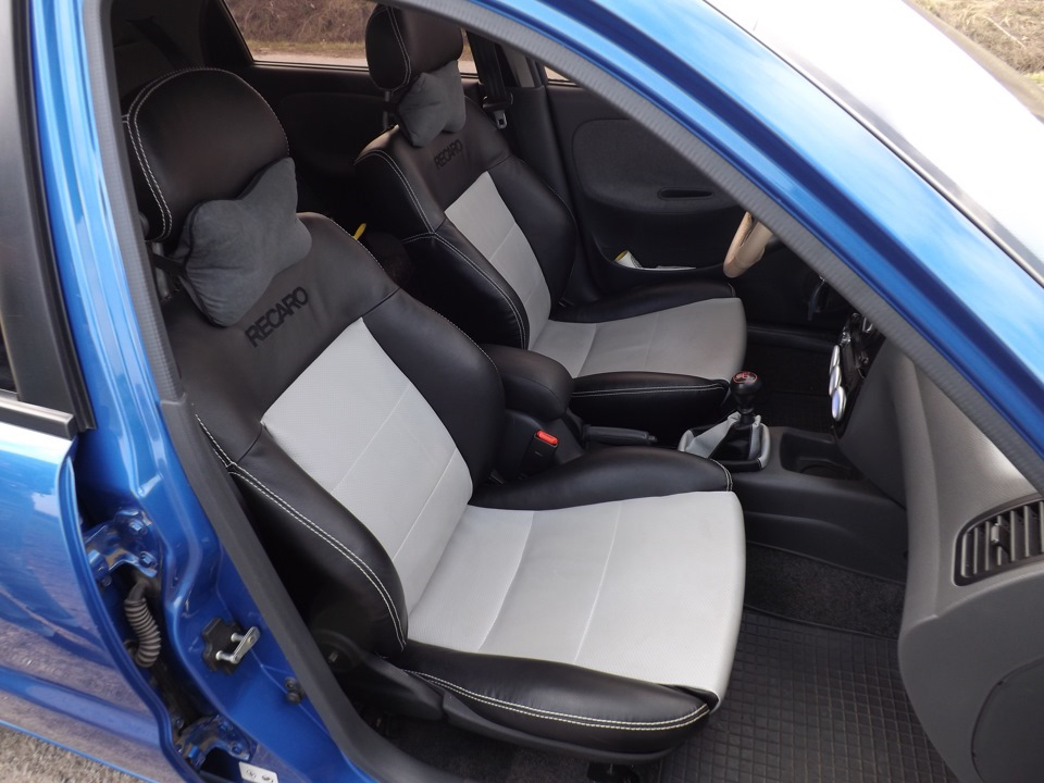 Заміна сидінь (Recaro Calibra на Recaro Vectra B) 1