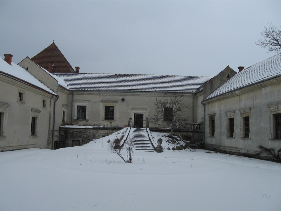 Замок Свірж 4