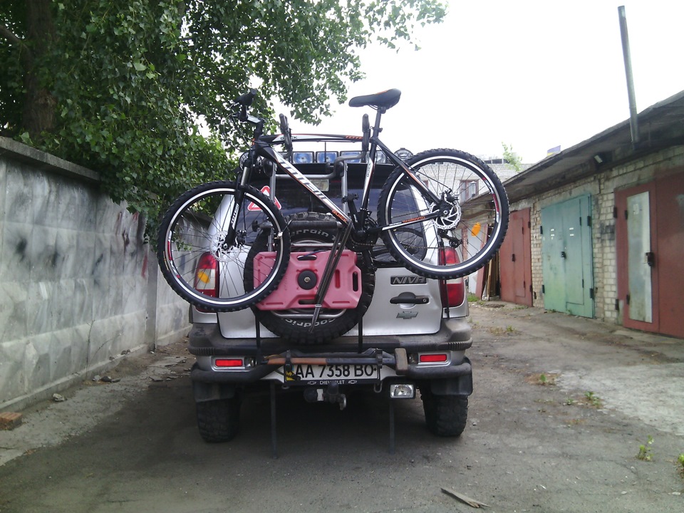 Велокріплення на запасне колесо Peruzzo 4X4 MERANO } 1