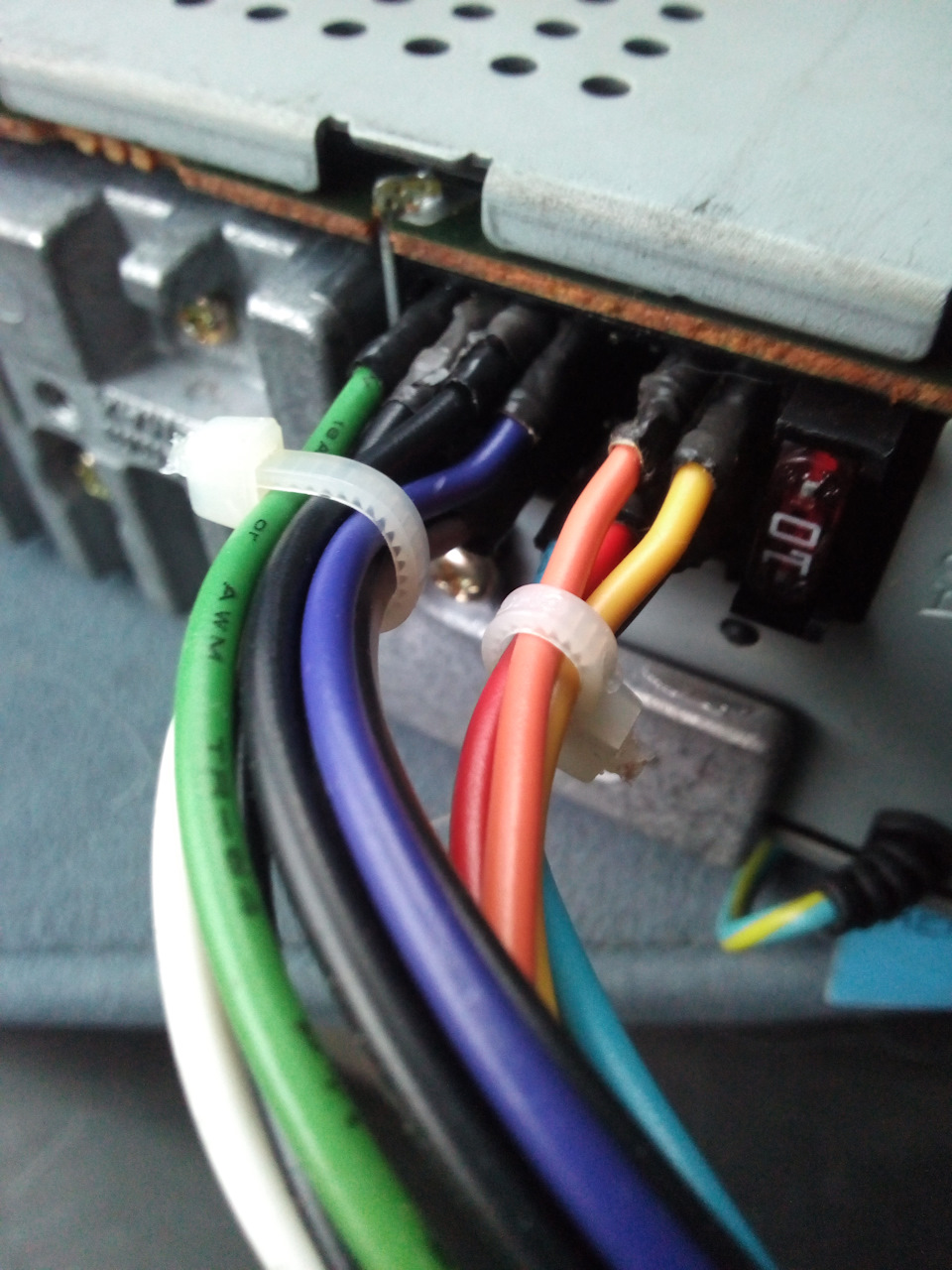 Самодельний перехідник для магнітоли Kenwood 5