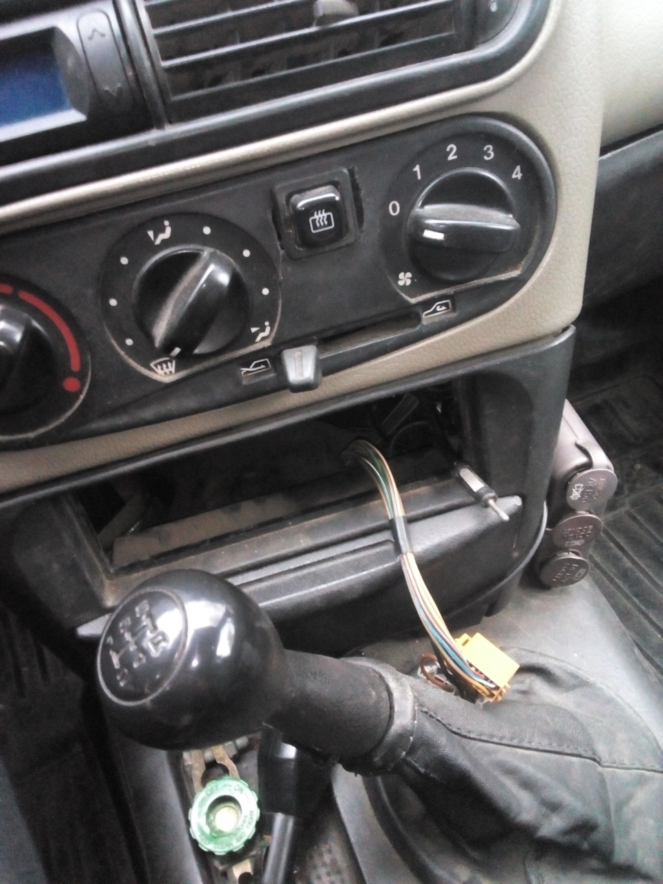 Самодельний перехідник для магнітоли Kenwood 1