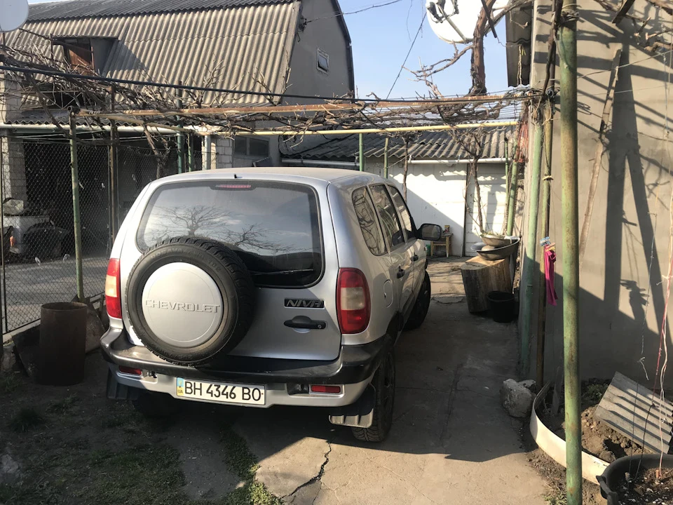 Нове парко місце, шевик чекає на доробки