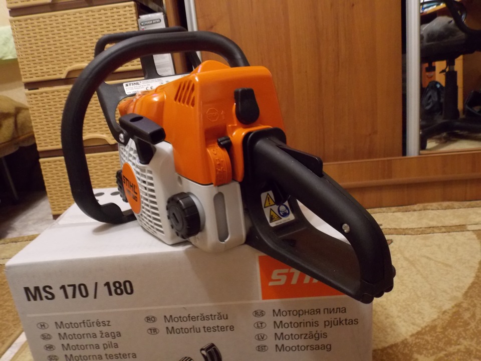Бензопила STIHL 4